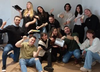 Estudiantes de marketing opinan que “la publicidad es la luz que se ve al final del túnel, pero ese túnel está en obras”