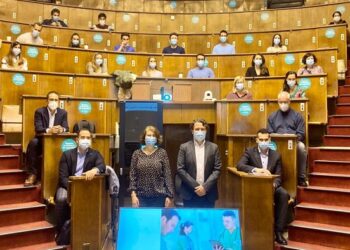 La Fundación Jiménez Díaz sensibiliza y forma sobre la monitorización hemodinámica, especializada y multidisciplinar del paciente crítico