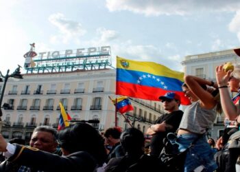 Más de 132.000 venezolanos han solicitado asilo en España en la última década