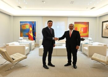 Pedro Sánchez recibió al presidente del Banco de Desarrollo de América Latina