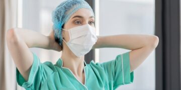 Más de 20.000 enfermeros de toda España solicitan poder jubilarse de manera anticipada