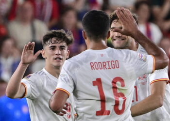 El partido de la Selección Española (27,5%) concede un nuevo liderazgo a La 1