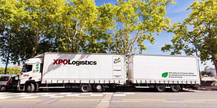 XPO Logistics amplía el uso de biocombustible sostenible en el Tour de Francia como socio oficial de transporte por 42º año consecutivo