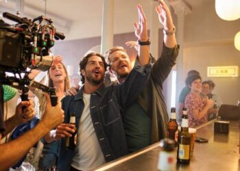 Mahou Cinco Estrellas, a la conquista del último trimestre del año con un spot protagonizado por Maxi Iglesias