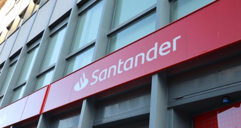 Santander reconoce daños en su reputación tras rendir cuentas por Irán