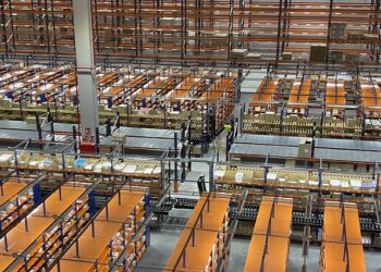 Cofares continúa su expansión con su almacén en Linares: 19.500 referencias al servicio de las farmacias