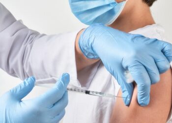 Tres CCAA comienzan a vacunar a los niños contra el VPH antes de la aprobación de Sanidad