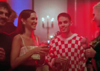 Chivas Regal busca acercarse al público más joven y elige a Sen Senra como su nueva imagen