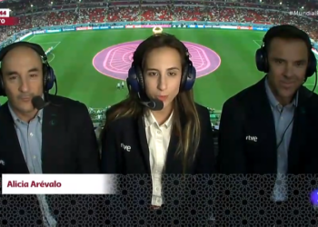 Alicia Arévalo se convierte en la primera mujer en narrar un partido del Mundial en TVE
