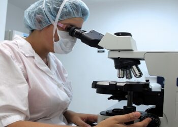Durante el primer año de pandemia el sector farmacéutico experimentó un crecimiento de un 18%