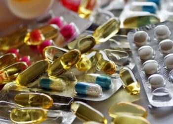 Las farmacias se quedan sin medicamentos esenciales