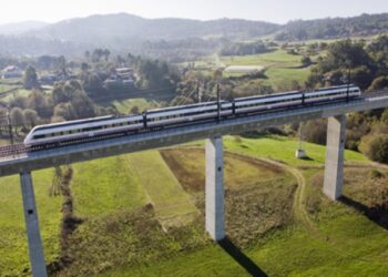 Renfe ha expedido cerca de 2,5 millones de abonos gratuitos