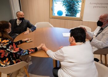 La Fundación ”la Caixa” y el hospital Clínic Barcelona inauguran un espacio para pacientes con enfermedades avanzadas