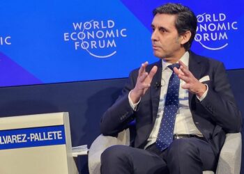 Álvarez-Pallete: “El reskilling y la tecnología son parte de la solución al problema de la desigualdad”