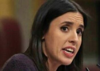 La sonrisa de los políticos, a debate