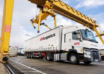 XPO y Schneider Electric lanzan una innovadora solución de transporte de mercancías por carretera y ferrocarril entre Francia y el Reino Unido