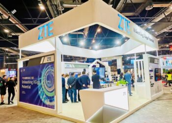 ZTE presenta productos y soluciones ópticas integrales en la Conferencia FTTH 2023 de Madrid