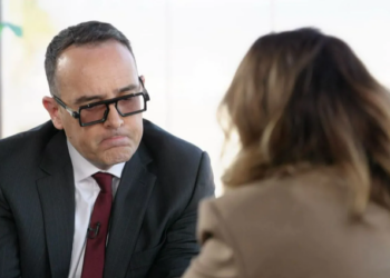 Risto Mejide firma la temporada menos vista de ‘Viajando con Chester’