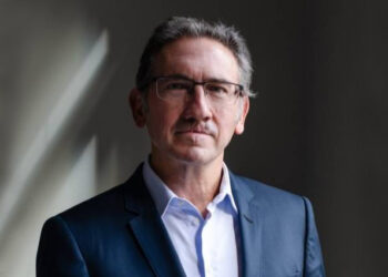 Jaume Giró de nuevo en la picota por las negociaciones con Puigdemont