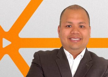 “Los hispanos en EE. UU. hablan inglés, viven en spanglish y aman en español”