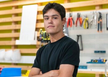 El Proyecto AVA, de Javier Pascual, facilita actividades básicas a personas con espasticidad