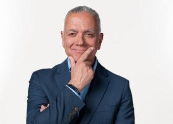 Juan Ramón Lucas: “El Gobierno tiende a mandar sólo para los suyos”