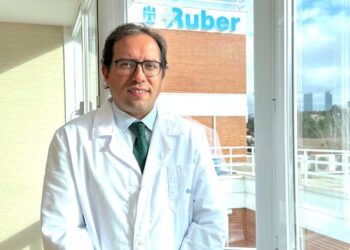 Dr. Calles: “Debemos huir del estigma que produce el tabaquismo sobre el cáncer de pulmón”