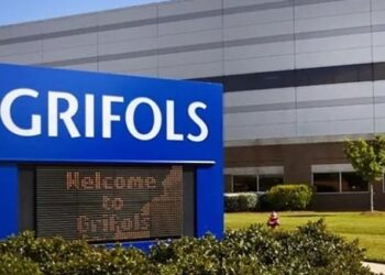 Grifols teme las consecuencias de la crisis provocada por “falsear sus cuentas”