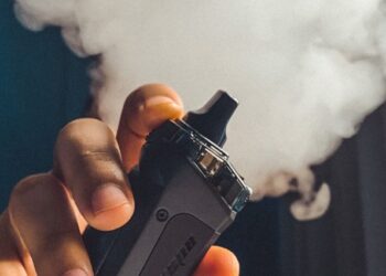 El Gobierno prohíbe los vaper y cigarros electrónicos de sabores