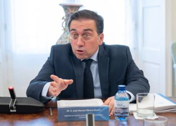 Movimiento en la FIIAPP: Albares recoge el testigo de Calviño