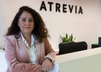 La polémica de ‘Mr. Handsome’ le explota al último fichaje de Atrevia