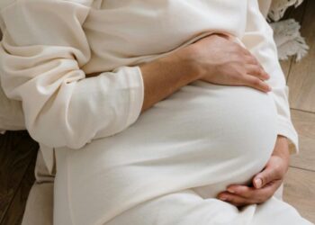 Cada vez más españolas recurren a la reproducción asistida para ser madres en solitario