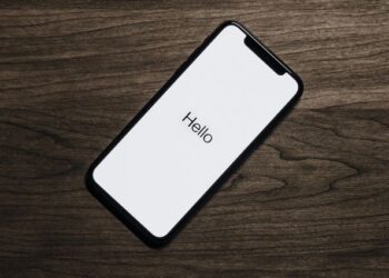 ¿Cómo debemos usar las pantallas para que no perjudiquen nuestra salud?