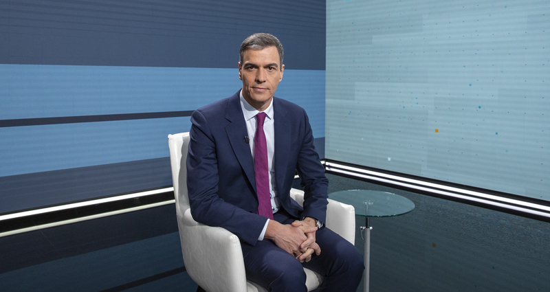 Pedro Sánchez premia a TVE con una entrevista para denunciar “la máquina del fango”