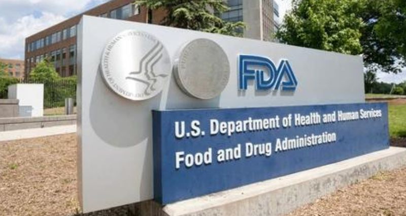 Posibles vínculos financieros entre altos cargos de la FDA y farmacéuticas