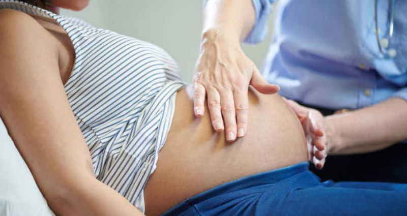 Cómo el intrusismo en la profesión de las matronas pone en riesgo la salud de madres y recién nacidos