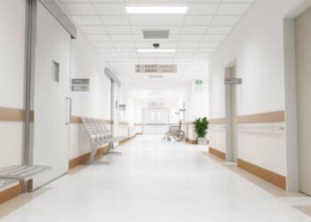 Expertos abogan por un nuevo modelo de atención sanitaria: bienestar, humanización e innovación