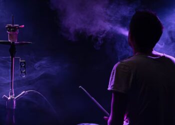 Fumar cachimba incrementa el riesgo de sufrir cáncer de cabeza y cuello