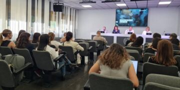 Crispación política y conflictos bélicos, lo que más preocupa a los españoles