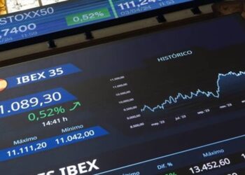 El Ibex 35 abre con dudas intentando mantener los 11.100 puntos