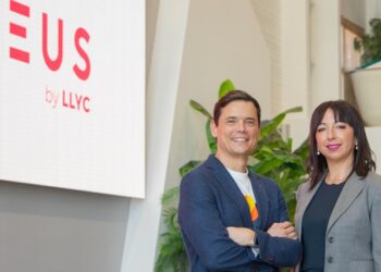 LLYC adquiere Zeus con el fin de impulsar su área de análisis de datos avanzados