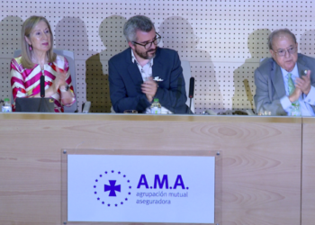 Ana Pastor toma posesión como presidenta de A.M.A.