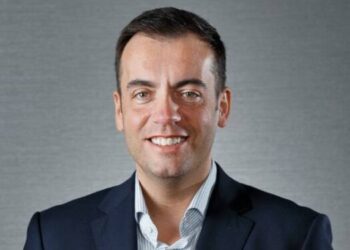 Carlos Parry (LLYC): “El área Healthcare es una prioridad donde LLYC quiere crecer”