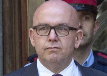 El abogado favorito de Puchi, Sito Miñanco y Escolar acojona al Gobierno