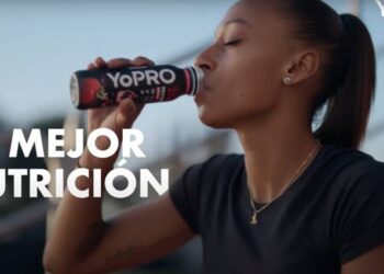 Ana Peleteiro protagoniza la campaña ‘Alimenta tu progreso’ de YoPRO