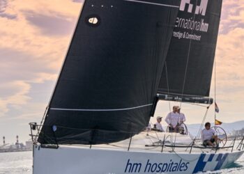 HM Internacional continúa apoyando al barco ‘HM Hospitales-Hydra’