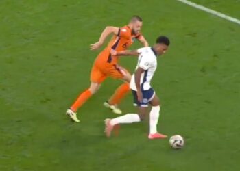 La 1 domina gracias al fútbol ante el liderazgo de Telecinco con ‘Operación Camarón’