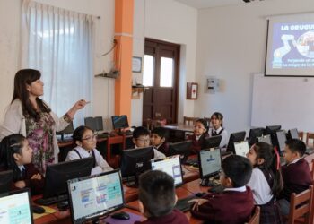 El impacto de ProFuturo: estudiantes más competentes en mates, motivados y con mayor atención