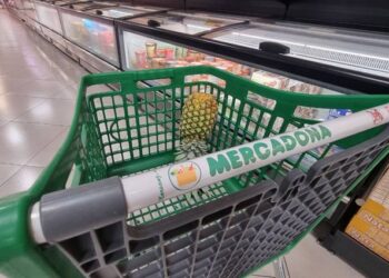 ¿Ligar en Mercadona? Esto significa el marketing UGC (y la piña invertida)