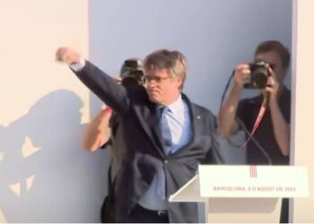 Guerra mediática ‘indepe’: Junts activa a sus peones para defender a Puigdemont